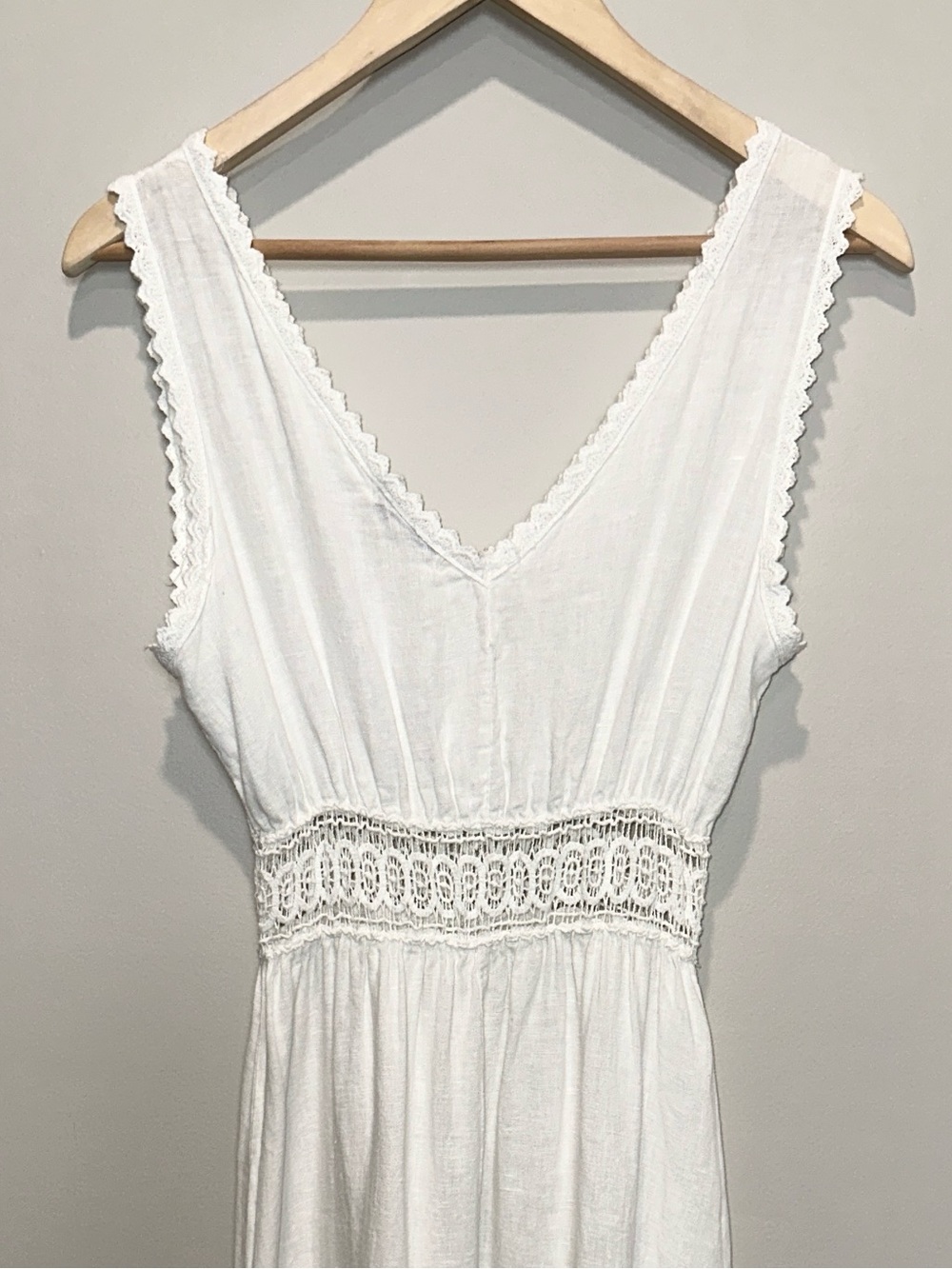 TERZO MILLENNIO White Linen Crochet-Waist Maxi Dress - Picture 5 of 11